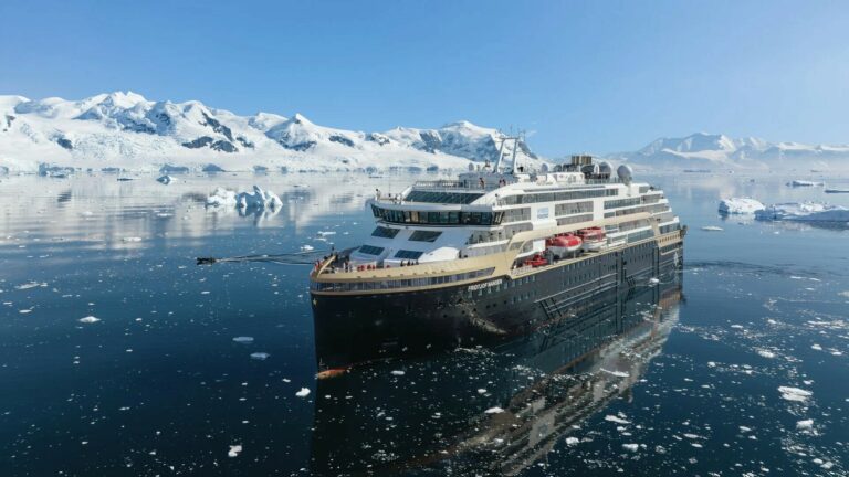 Schiller alaska Schiff 1