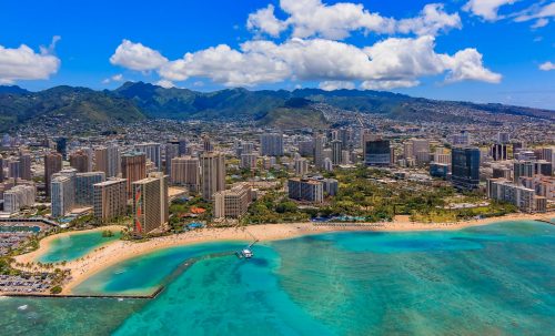 Waikiki Beach Honululu Shutterstock 584085604 Waikiki Beach Honululu shutterstock 584085604 500x0 c default