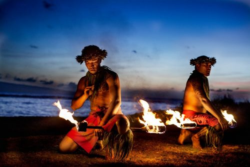 Hawaiianische Männer, Tanz, Feuer, Maui Shutterstock 123459430 hawaiianische Maenner Tanz Feuer Maui shutterstock 123459430 500x0 c default